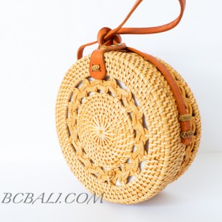 Best Quality Balinese Bags Circle Round Rattan Braid Motif Handwoven 